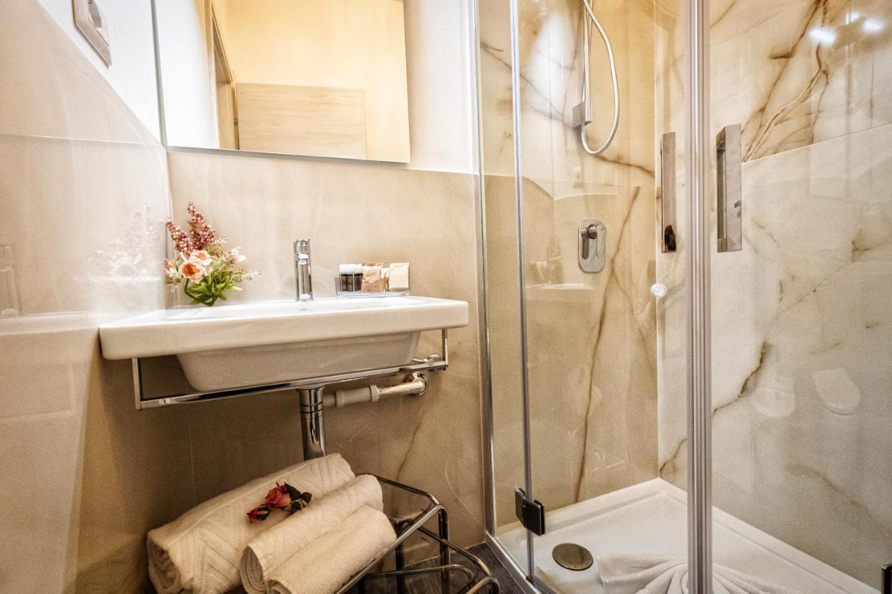Sinfonia 23 Hotel Равена Екстериор снимка