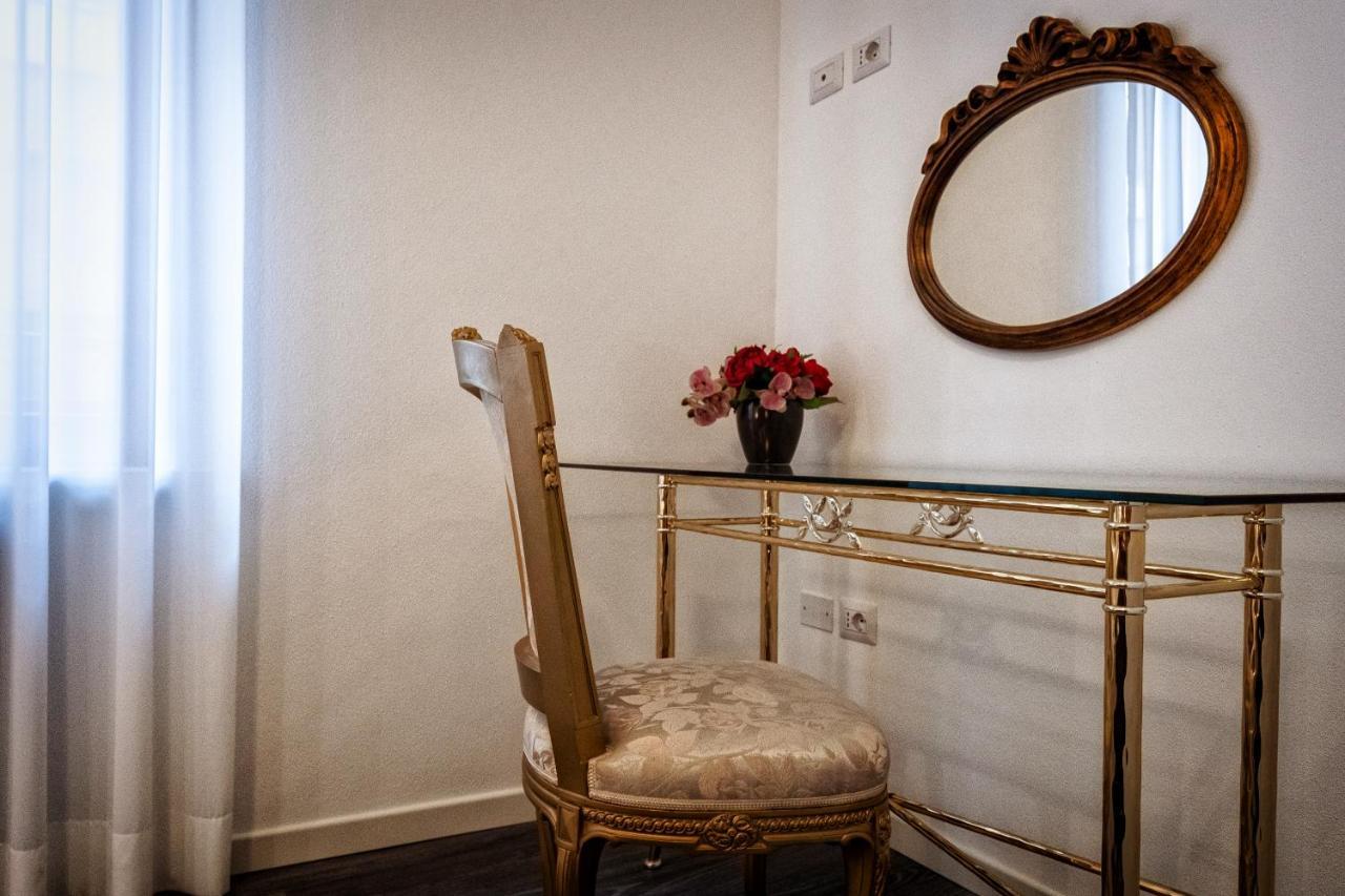 Sinfonia 23 Hotel Равена Екстериор снимка