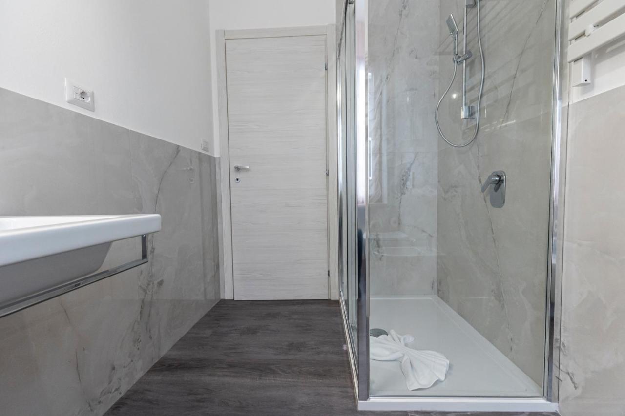 Sinfonia 23 Hotel Равена Екстериор снимка