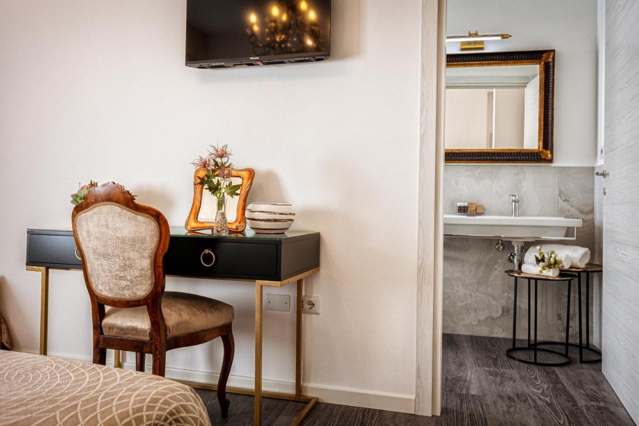 Sinfonia 23 Hotel Равена Екстериор снимка