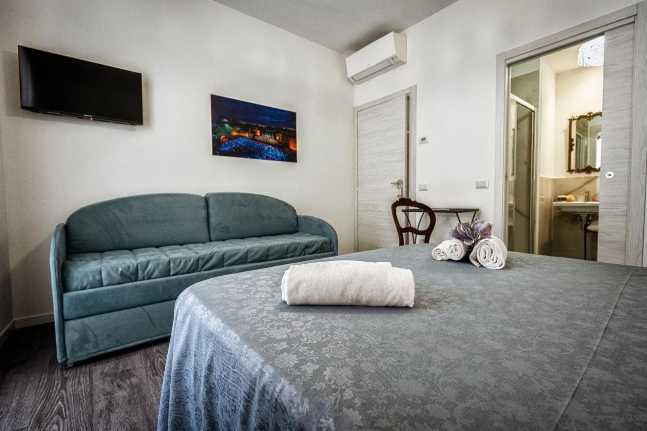 Sinfonia 23 Hotel Равена Екстериор снимка